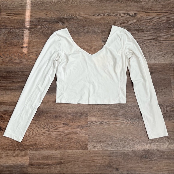 lululemon athletica Tops - Lululemon Align V-neck Long Sleeve Top in White Size 6 Flawed*